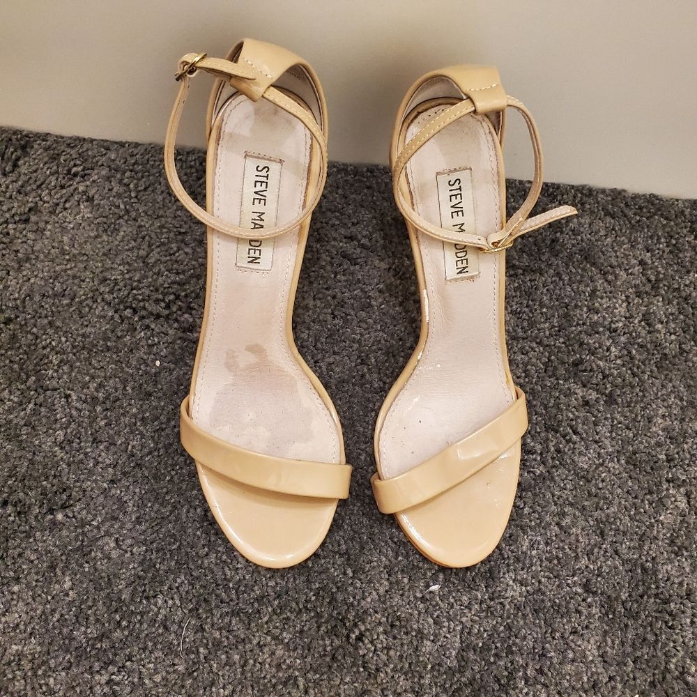 Steve madden nude sandals (size 6.5)